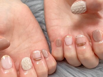 ニナズネイル(Nina's Nail)/ニットネイル