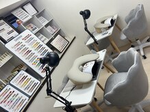白を主張した清潔感のあるサロン、ご来店お待ちしております☆