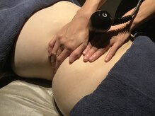 レクレルールファン(Leclaireur fan)の雰囲気（ベルトの上に乗ったお肉にもラジオ波がおすすめ）