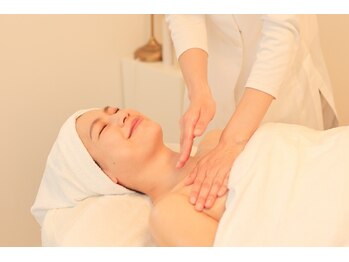 ポーラ らいす店(POLA)/ポーラ極上のデコルテケア♪