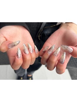 付け替え時オフ無料のメニューがあるサロン