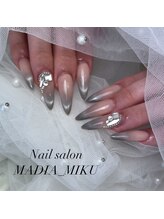 マディア(MADIA)/【ジェルやり放題/gel nail】
