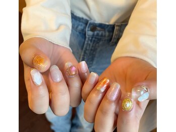 リノン(Linon)/華やかなオレンジ系アート