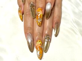 ☆華やかな紅葉ネイル☆