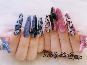 レヒネイル(LeHy nail)/ヒョウ柄ネイル