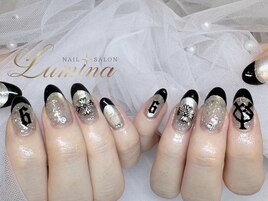 黒フレンチネイル