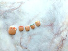 ミーム(meme)/手書きアートのお花ネイル