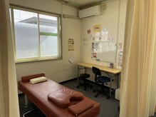 あい鍼灸 接骨院 袋原院/ベッドルーム