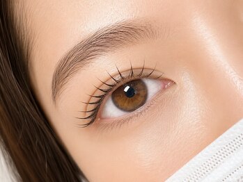 ビューティーサロン ココ多治見店(Beauty salon COCO)の写真/まつげパーマとパリジェンヌで可愛い目元に！似合わせ束感仕上げを叶え、夜まで下がらないまつ毛へ♪