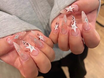 ネイルサロン アール(NAIL SALON R)の写真/【イメージ以上!!】ネイル好きのお客様も大満足のデザイン力で、あなたの"したい"を形にするお手伝い♪