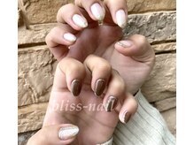 ブリスネイル(bliss-nail)/アシメネイル