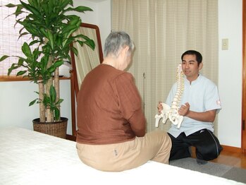 てんゆう整体/痛みの原因を説明