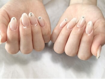 ココネイル(coco nail)の写真/coco nailでオフィスに馴染むオトナ可愛い指先へ♪シンプルの中にさりげなく・ワンランク上のお洒落さを◎