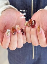 ネコ(Neko)/ニュアンス　秋ネイル　ミラー