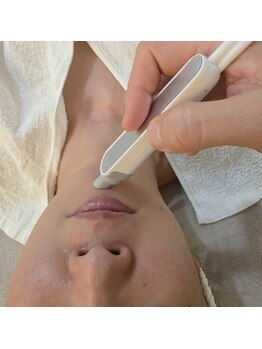 エクラリール(eclat rire)/ハイドラ洗浄