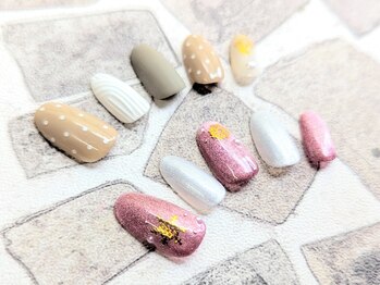 ネイルサロン ルーム 浦安店(Nail Salon ROOM)の写真/お得な定額コースが人気☆豊富なデザインからお選び頂けます！お得なクーポンも多数ご用意♪