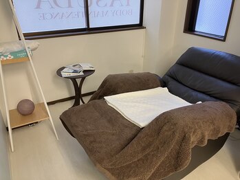 やすだボディメンテナンス/赤ちゃんのベッド1