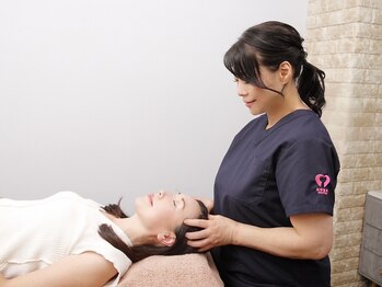 プレフェランス(Preference)の写真/【全身矯正専門店】の小顔矯正で顔の左右差・頬骨の張り・エラ張り悩みに◎360°美しく整った輪郭の小顔へ!