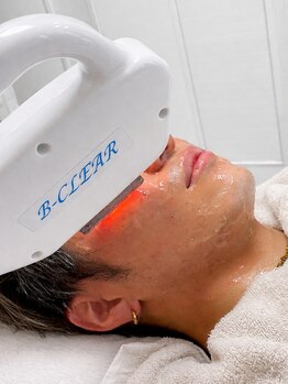 ドクターアリィ 岐南店(Dr.ALII)の写真/【9時~22時まで営業◎】お目元を整え清潔感UP!髭脱毛で朝の仕度の時短に*《メンズまつげパーマ矯正¥4800》