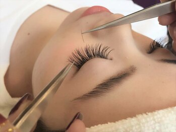 モアメーム(moi-meme)/施術シーン☆