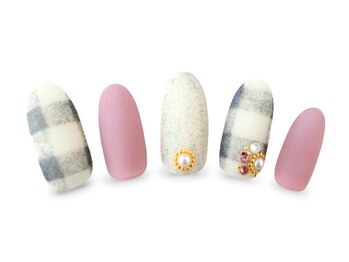 ノーラスリエン(Nolaslien)/パラジェル 麻布十番 冬ネイル