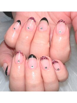 アトリエ ペーニクルス(Atelier Peniculus.)/レオパード柄　フレンチネイル