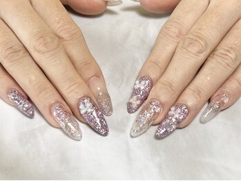 ココネイル(coco nail)の写真/《指先をすらっと美しく!》こだわりのフォルムを再現☆ロングスカルプ・ギャルネイルもお任せください♪