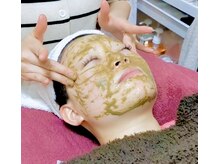 ルミナス(Luminous)/ハーブピーリング