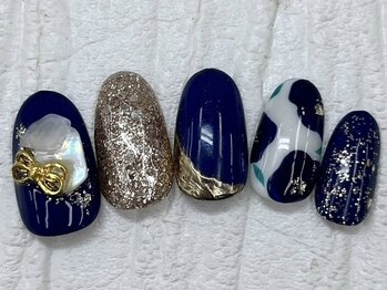 ハニービービー(Honey Bee Bee)/正月ネイル