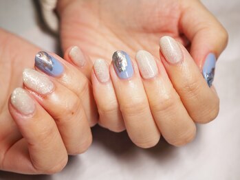 ビューティトリップ(Beauty TRIP)/パールの輝きが冬ネイルに合う