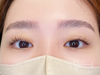 ボネール(nail ＆ eyelash Bounail)の写真/お顔の第一印象を決める眉毛◎プロによる目元を美しく魅せるスタイリングで美人度UP！[眉毛/アイブロウ] 