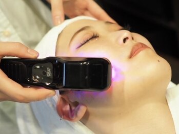 プレミアムバーバー 表参道店(PREMIUM BARBER)/【浮腫撃退】電気バリブラシ