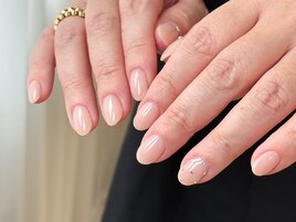 肌馴染みカラー×ストーンネイル