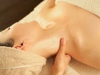 小顔コルギ専門店・蓮 HASUの写真/【圧倒的手技×効果実感】オールハンドの独自な技術が効く◆ソフトな本格コルギで理想のフェイスラインへ