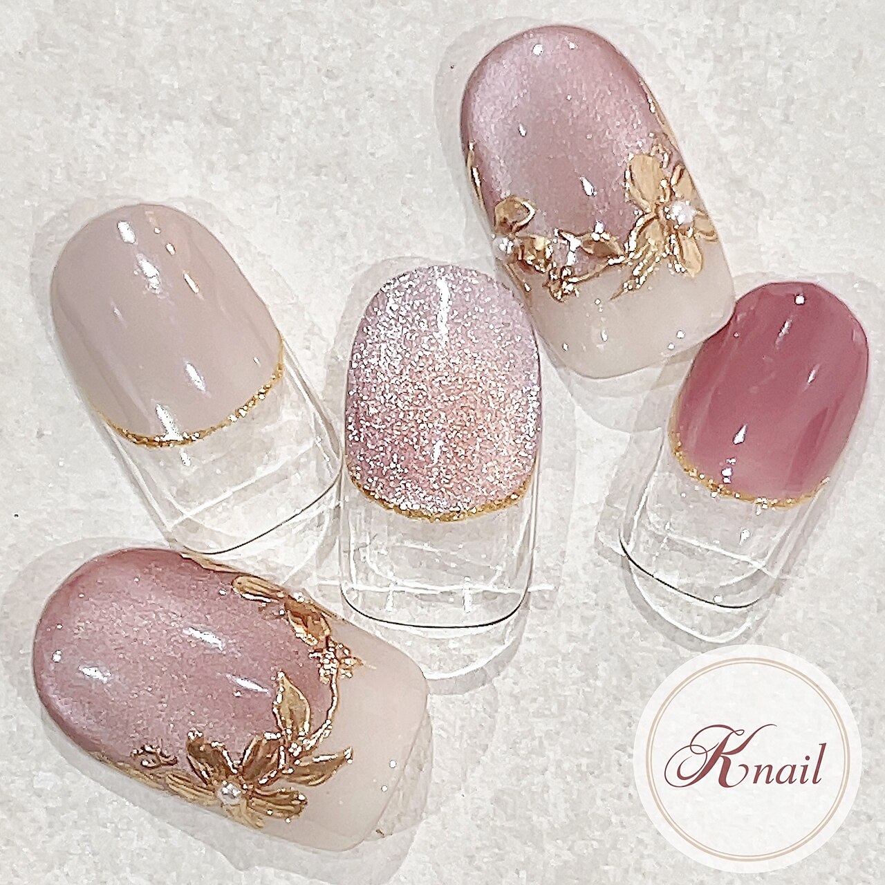 2025年-2026年冬トレンド】ピンク フラワーのネイルデザイン集｜人気順