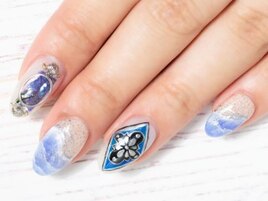 辛口リゾート風シェルネイル