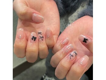 アンドエム(&M)/ピンク×黒リボン