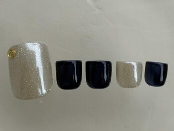 アイネイルズ 渋谷店(I nails)/ネイビーミラーラメ