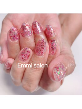 エミー(emmi)/