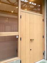 デイズ(day’s)/オシャレなドアがお出迎え