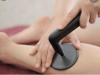 リズ(Liz)の写真/心地よい温熱で身体の芯から温めほぐす!冷え改善×むくみ解消ですっきりボディに♪痩身効果も◎