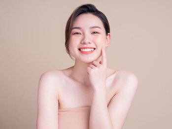 ナンバーエイト(No.8)の写真/お顔脱毛業界No1の広範囲照射マシン導入☆【お顔脱毛+プラセンタパック◆初回¥3300/お得な2回券¥5500】