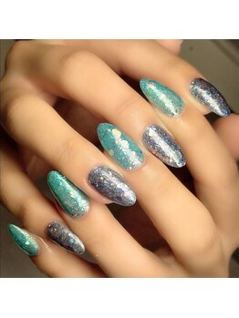 キャプラスネイル プリマ/アシンメトリーグリッター