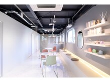 プラスビーセルフ(+b self)/韓国カフェのような店内♪