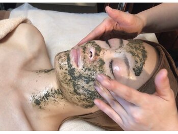 ルアナアイナ(Luana Aina)