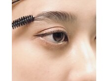 フェリシータ ジール(FELICITA ZEAL)/眉Waxスタイリング