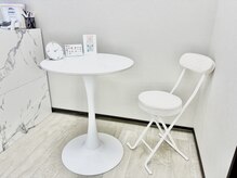 ホワイトニングショップ 山口店/待合室もご用意！