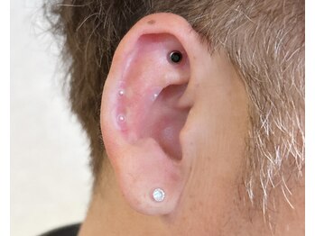 グリッタープラス(glitter plus)/メンズ耳つぼジュエリー