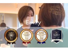 エミリー(Emily)の雰囲気（日本最難関眉デザイン試験を突破。貴方の担当は学び続ける技術者）