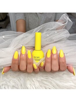 リッカヴァラ(Lycka VALLA)/ワンカラー/ヴァラネイル/ネオン